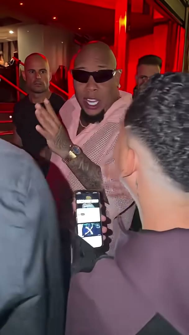 Bulin 47-style 9:16 vertical video